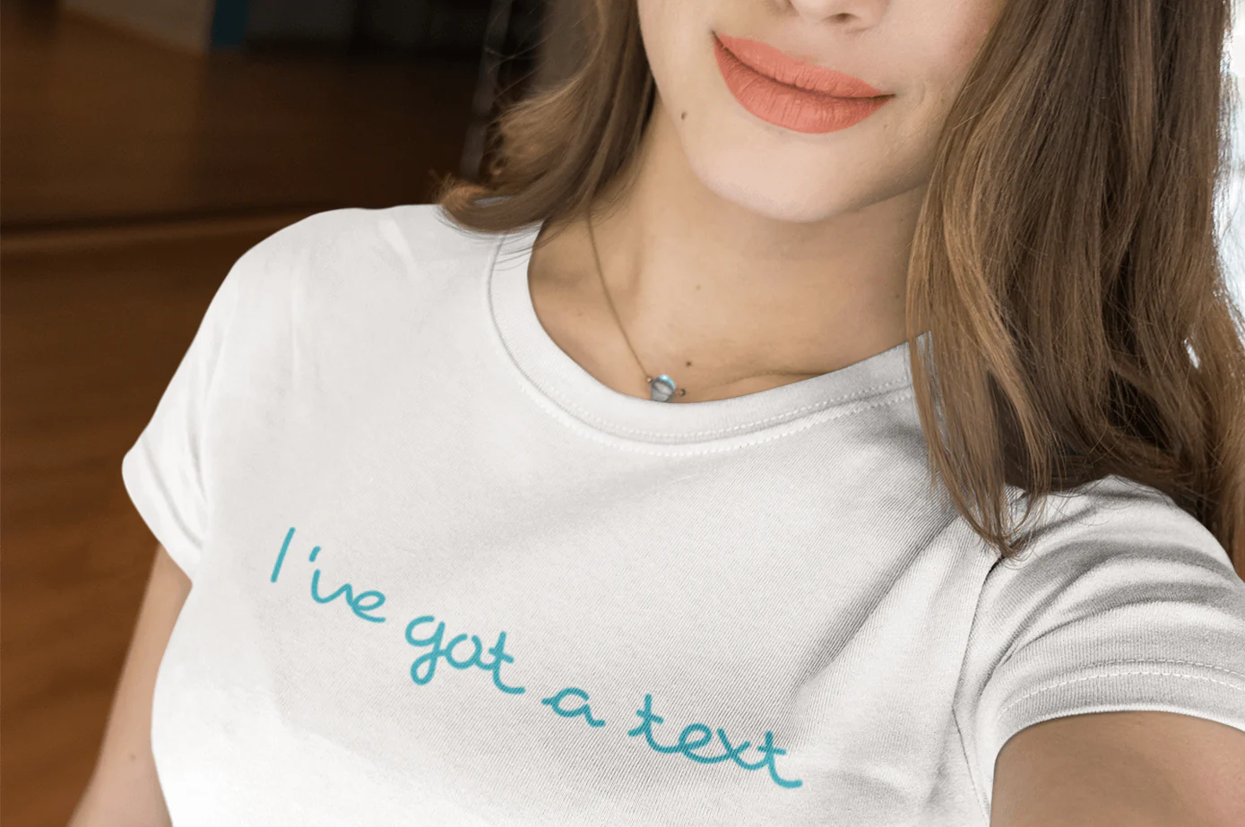 Love Island 'I've got a text' T-shirt - Image 9