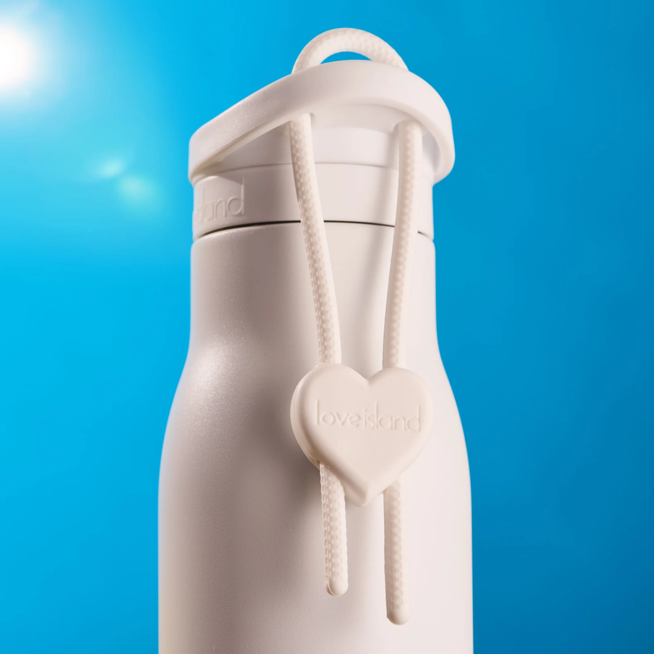 Love Island White Villa Strap - Image 3